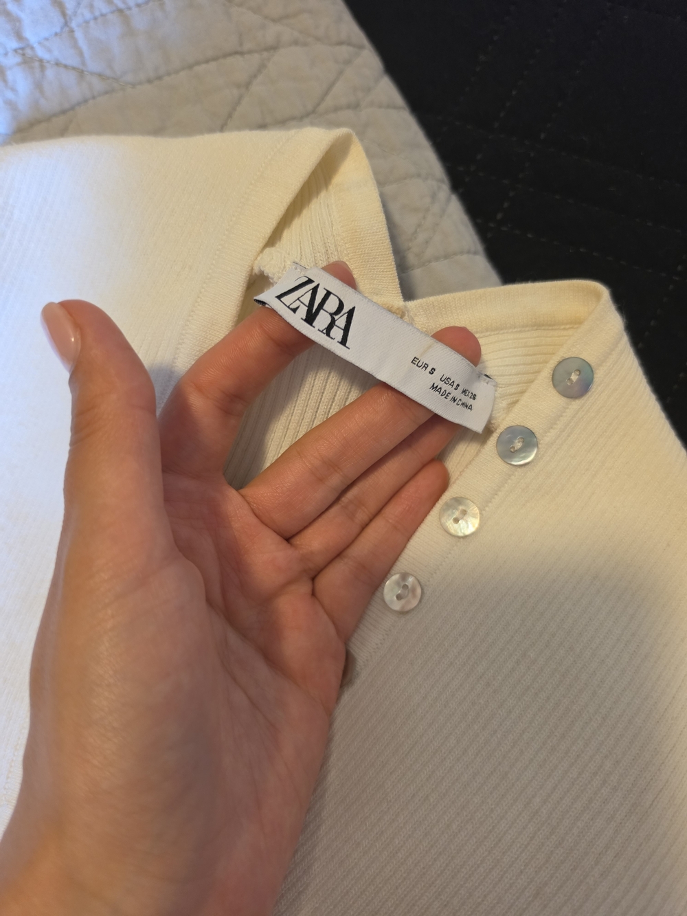 Zara Ribbed Button-Up Cardigan Blouse - Picture 3 of 4